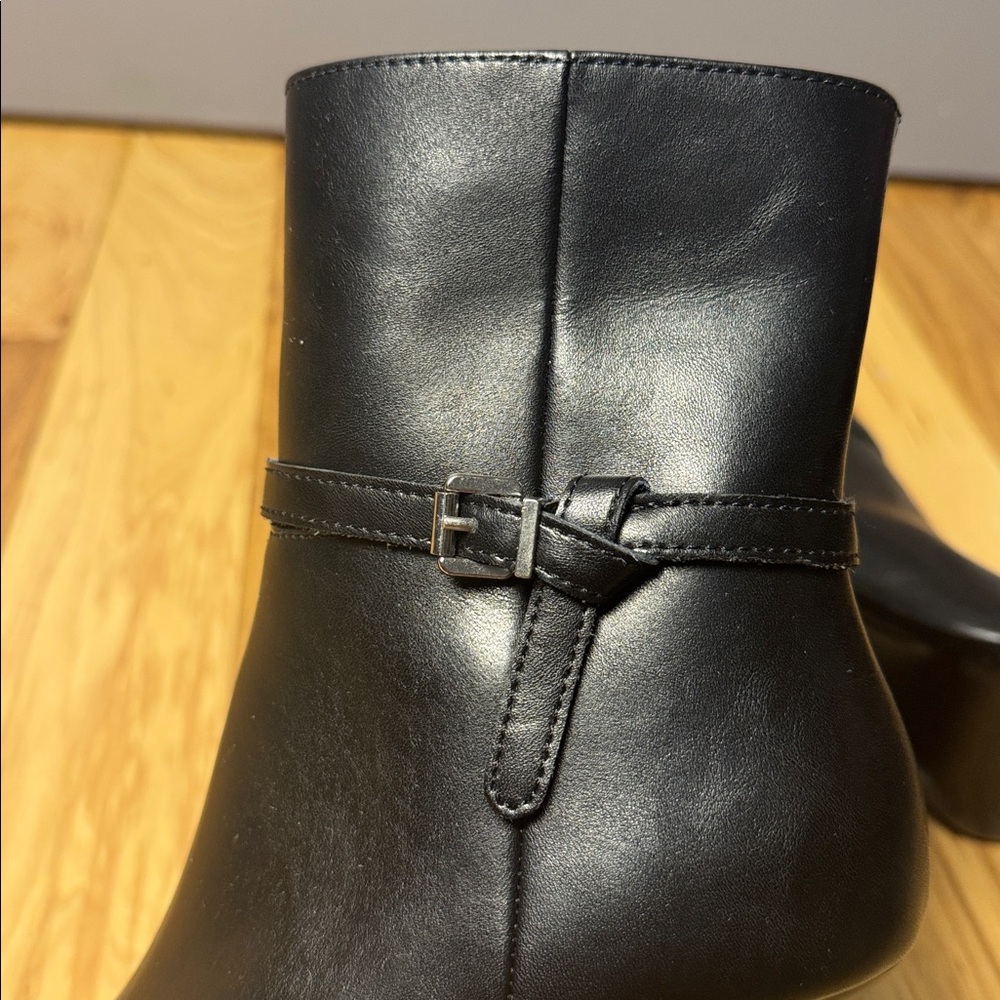 Steve Madden Carolina Ankle Boots Black Leather Pointed Toe Stiletto Heel Bootie - Picture 6 of 10